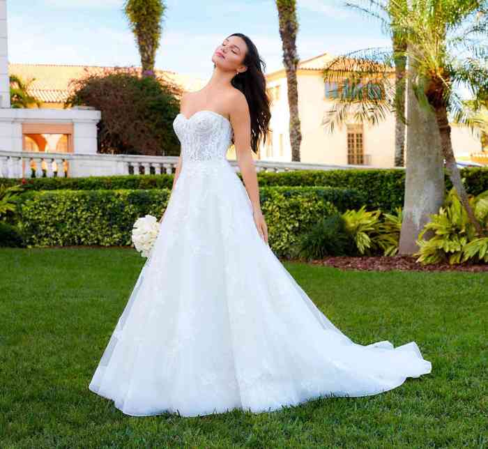 Adrianna papell dresses wedding