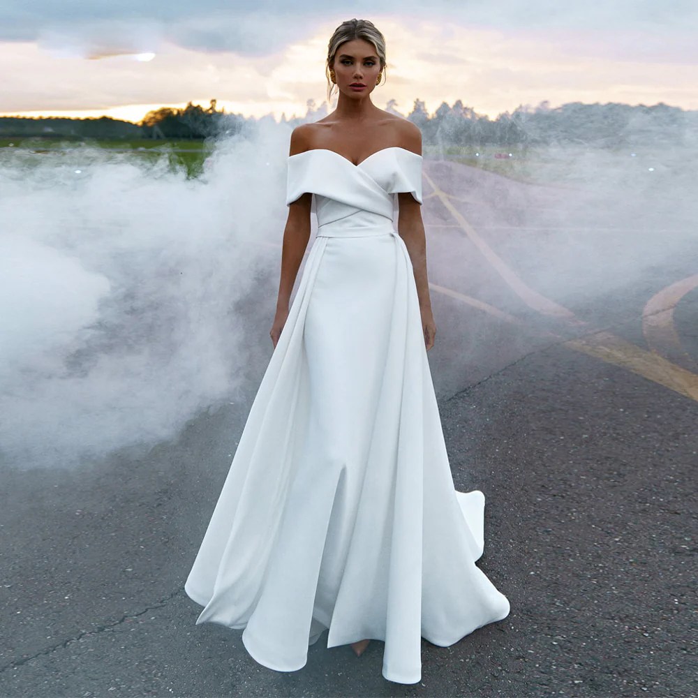 Wedding dresses with removable skirt